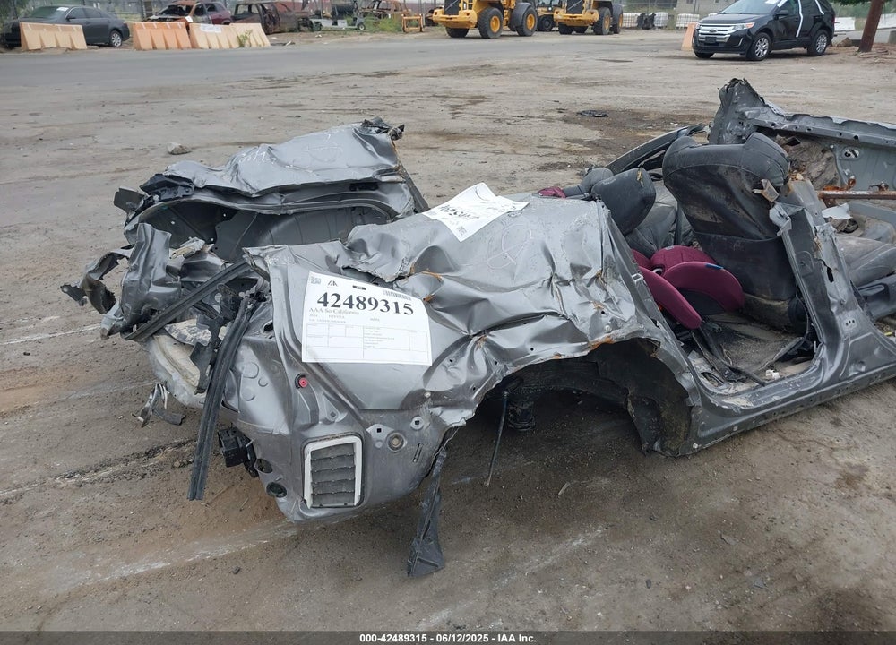 2024 TOYOTA BZ4X XLE VIN: JTMABACA6RA084082