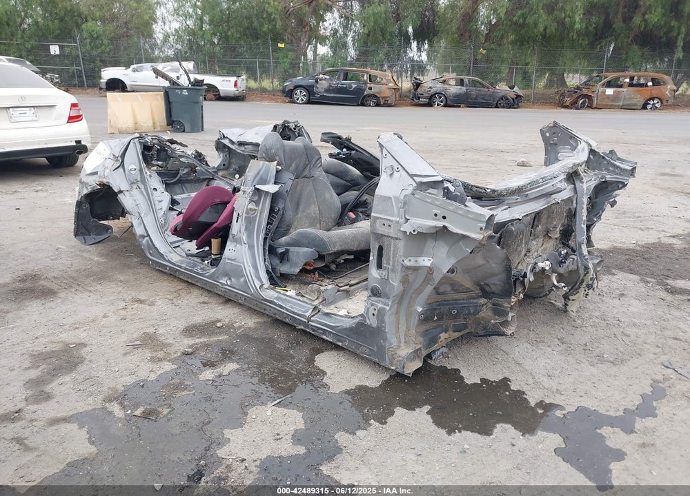 2024 TOYOTA BZ4X XLE VIN: JTMABACA6RA084082