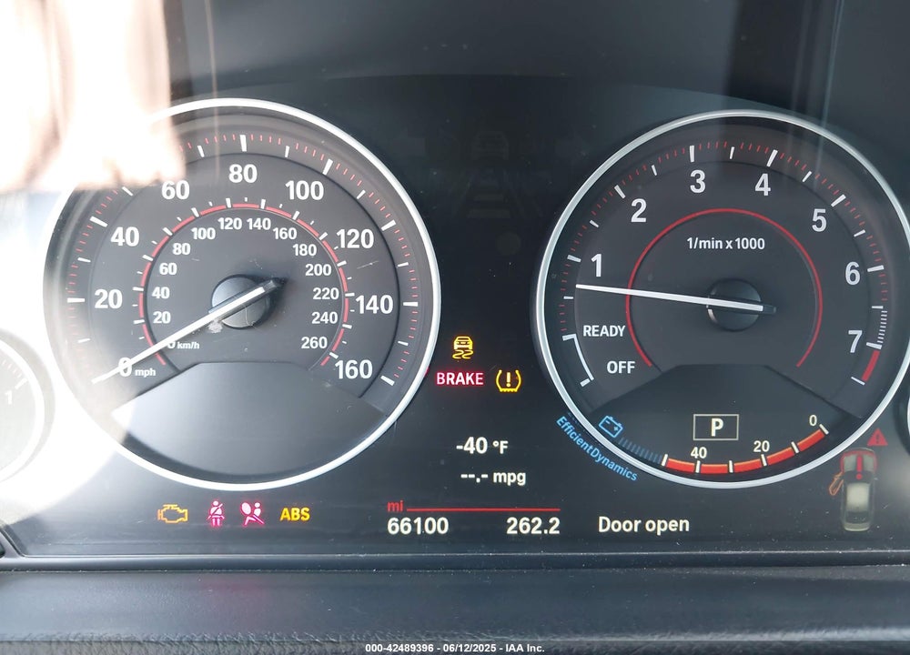 2017 BMW 3 SERIES VIN: WBA8B9G5XHNU51094