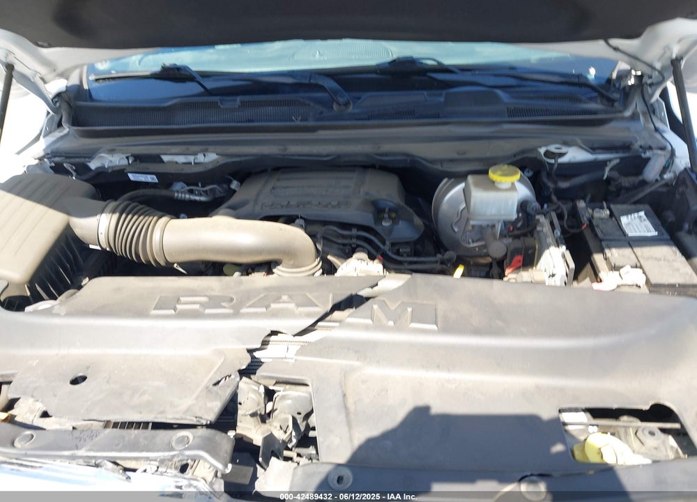 2020 RAM 1500 VIN: 1C6RREBT4LN256707