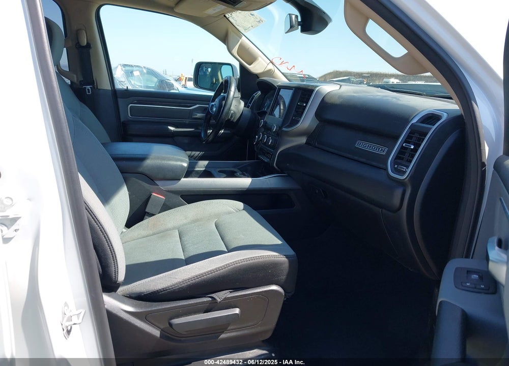 2020 RAM 1500 VIN: 1C6RREBT4LN256707