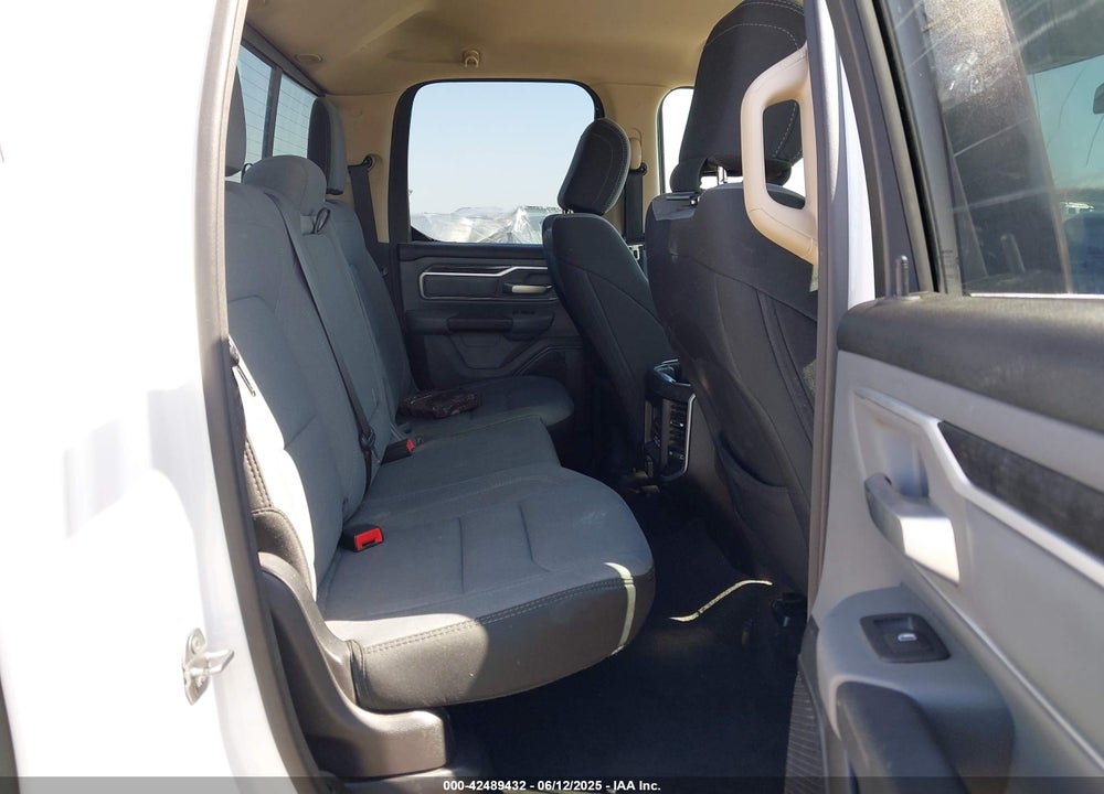 2020 RAM 1500 VIN: 1C6RREBT4LN256707