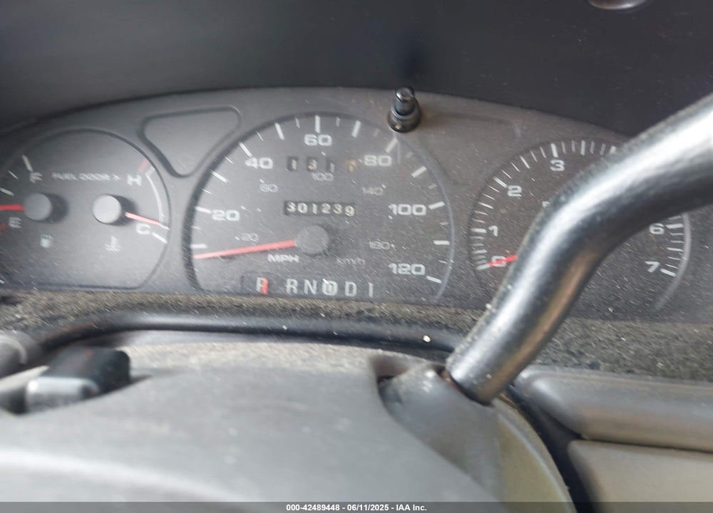 2003 FORD TAURUS LX VIN: 1FAFP52U63A141355