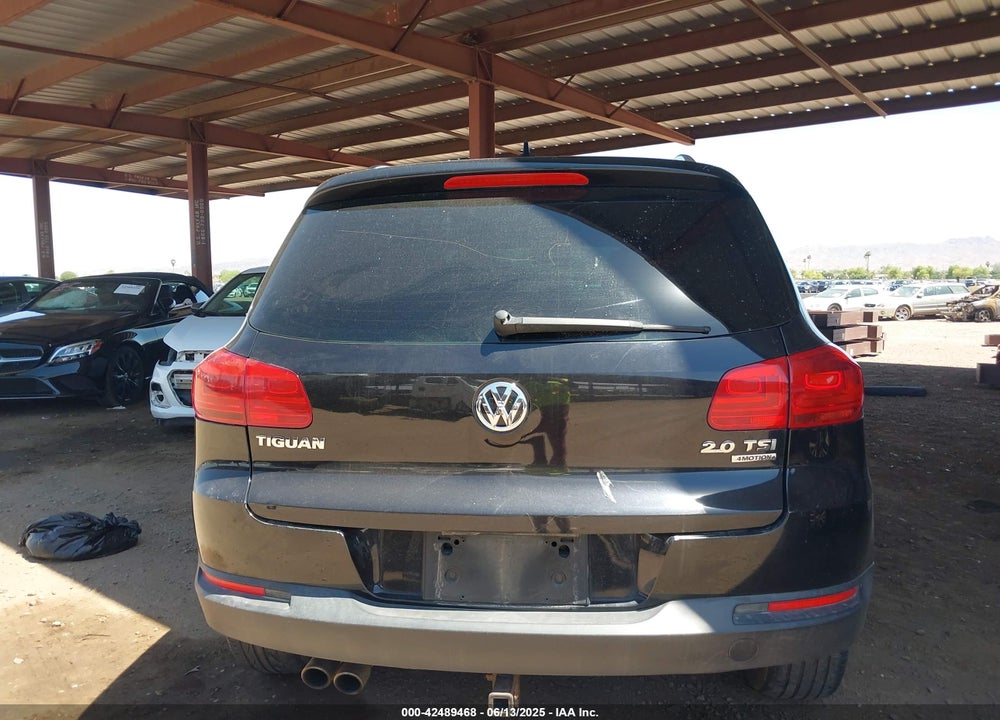 2012 VOLKSWAGEN TIGUAN VIN: WVGBV7AX7CW559296