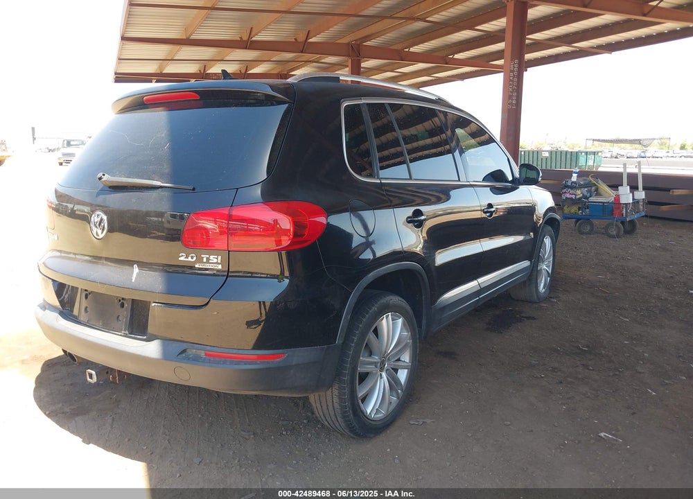 2012 VOLKSWAGEN TIGUAN VIN: WVGBV7AX7CW559296