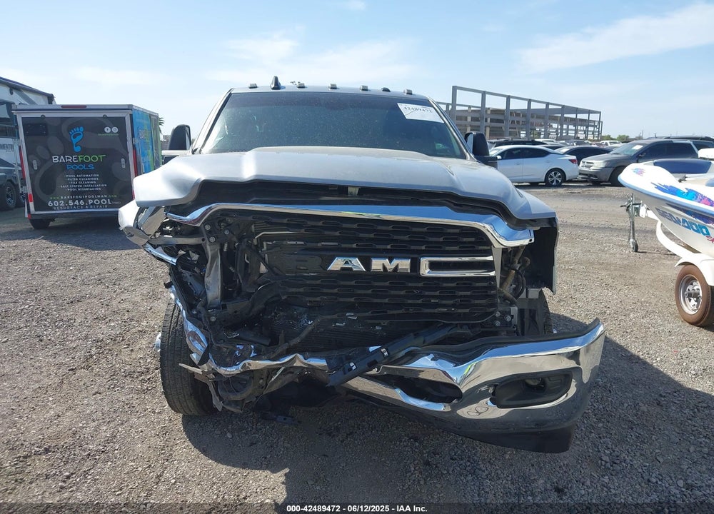 2023 RAM 3500 BIG HORN  4X4 8' BOX VIN: 3C63RRHL4PG542723