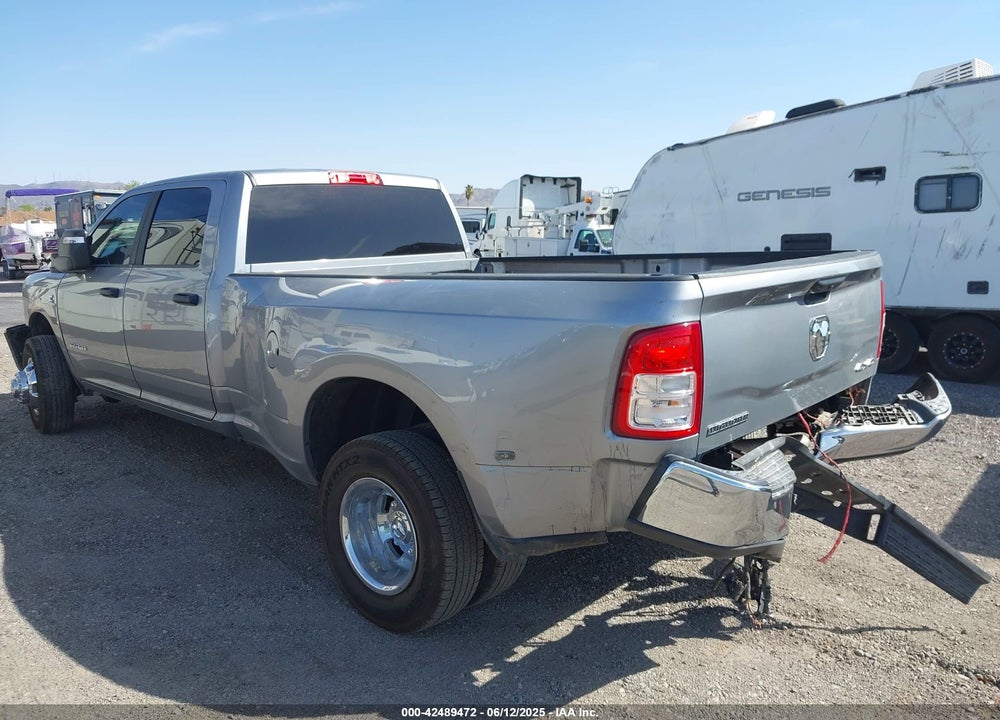 2023 RAM 3500 BIG HORN  4X4 8' BOX VIN: 3C63RRHL4PG542723