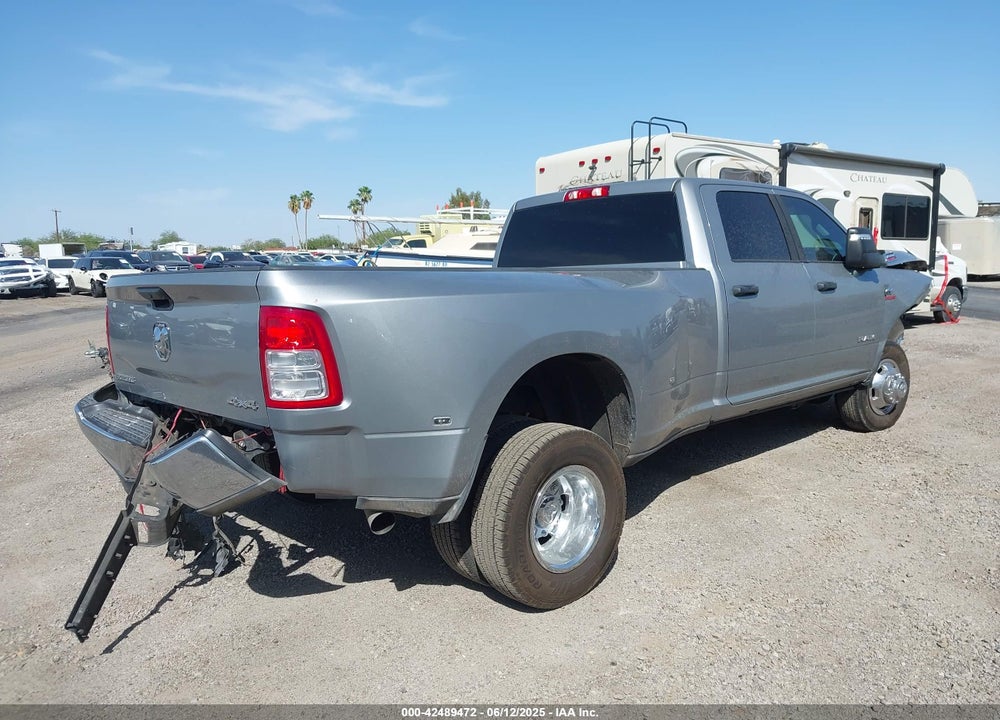 2023 RAM 3500 BIG HORN  4X4 8' BOX VIN: 3C63RRHL4PG542723