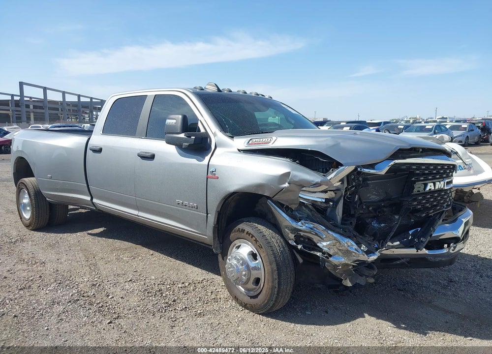 2023 RAM 3500 BIG HORN  4X4 8' BOX VIN: 3C63RRHL4PG542723