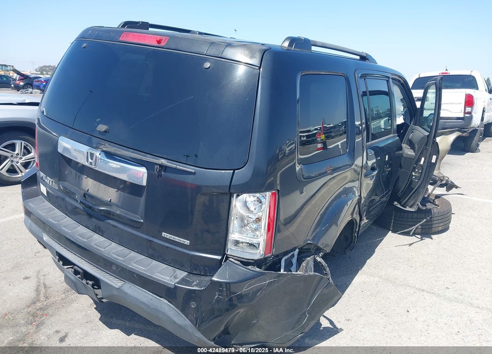 2013 HONDA PILOT TOURING VIN: 5FNYF3H97DB037141