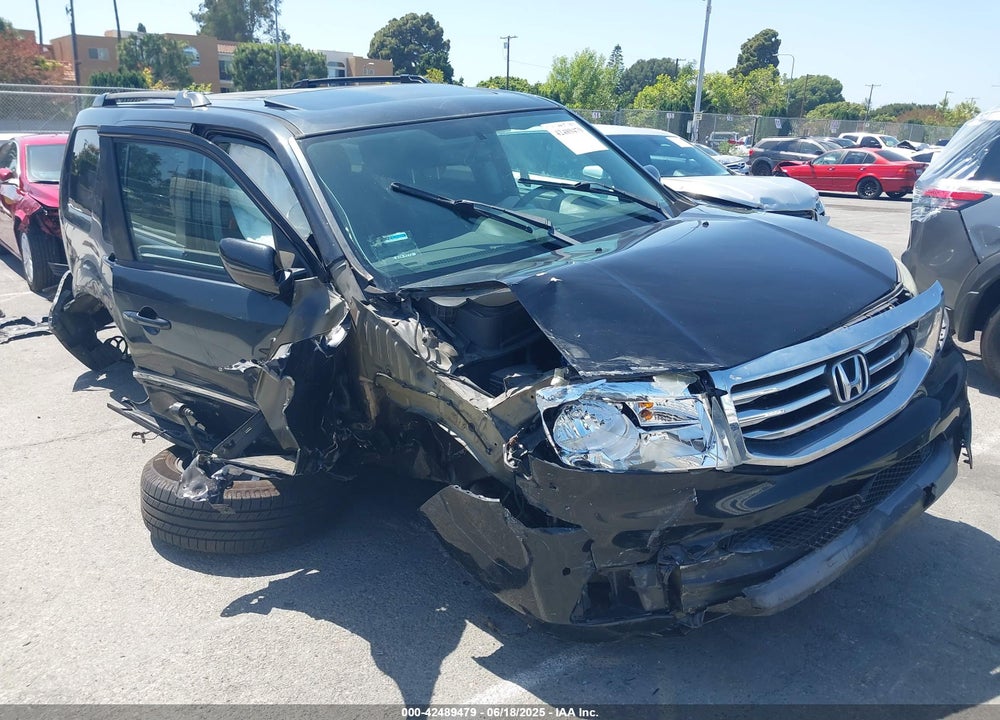 2013 HONDA PILOT TOURING VIN: 5FNYF3H97DB037141