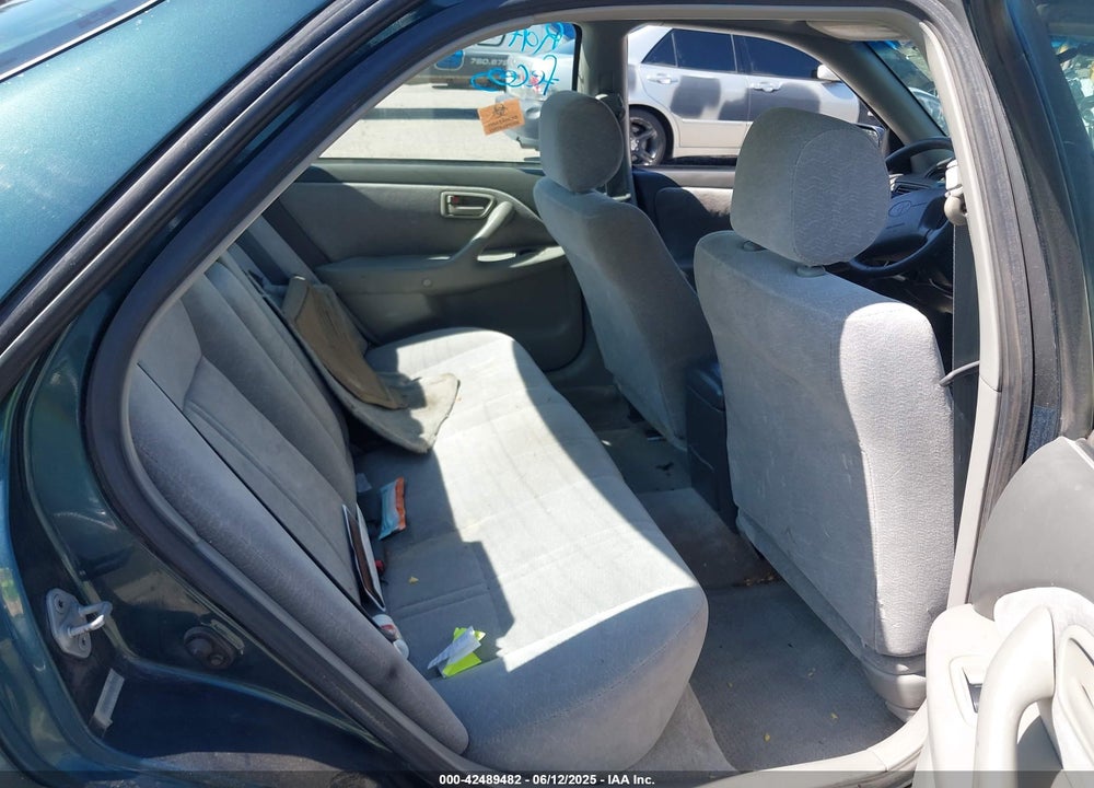 1998 TOYOTA CAMRY LE VIN: JT2BG22K5W0105584