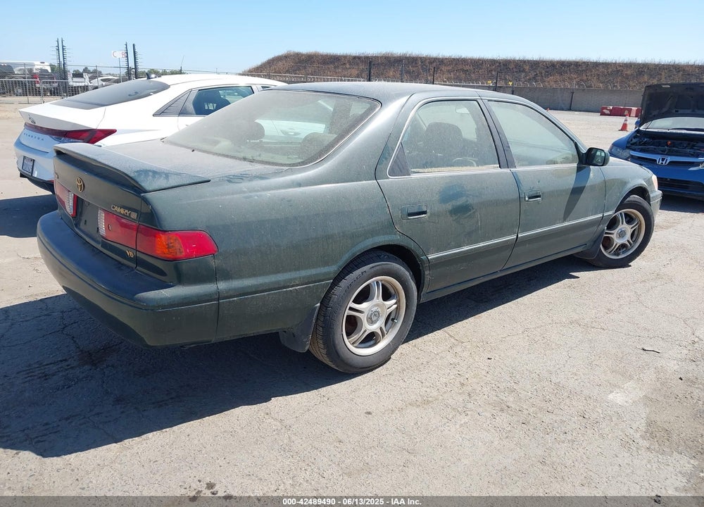 2000 TOYOTA CAMRY XLE V6 VIN: JT2BF28K3Y0243380