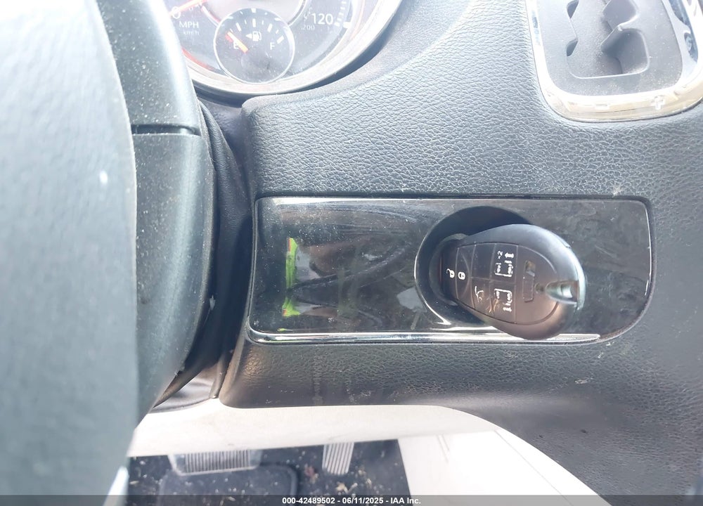 2012 CHRYSLER TOWN & COUNTRY TOURING VIN: 2C4RC1BG1CR423548