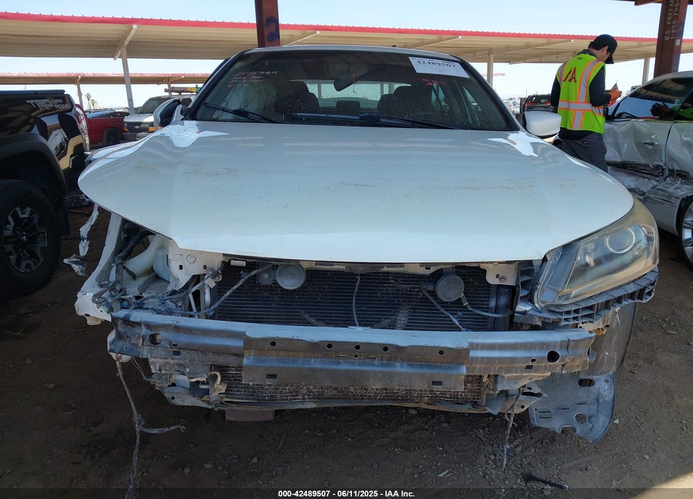 2014 HONDA ACCORD VIN: 1HGCR2F57EA164124