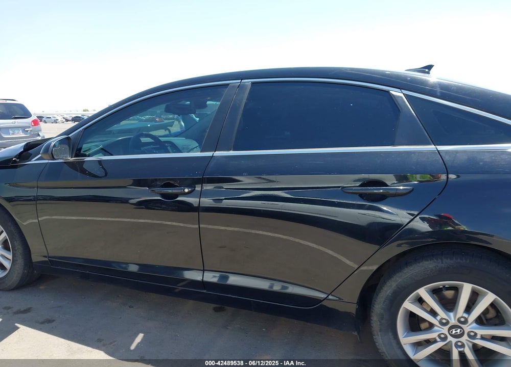 2017 HYUNDAI SONATA VIN: 5NPE24AF5HH482649