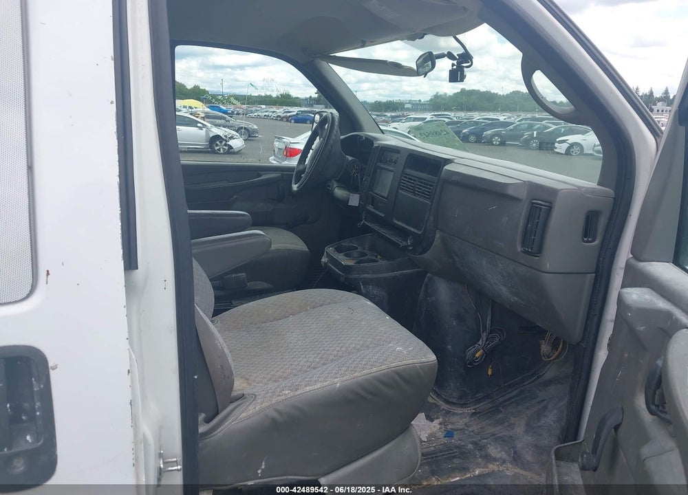 2007 CHEVROLET EXPRESS WORK VAN VIN: 1GCFG15X271190003