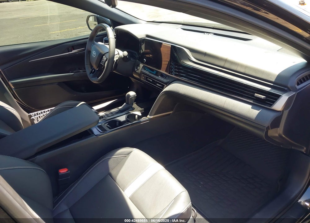 2025 TOYOTA CAMRY VIN: 4T1DAACK0SU074561