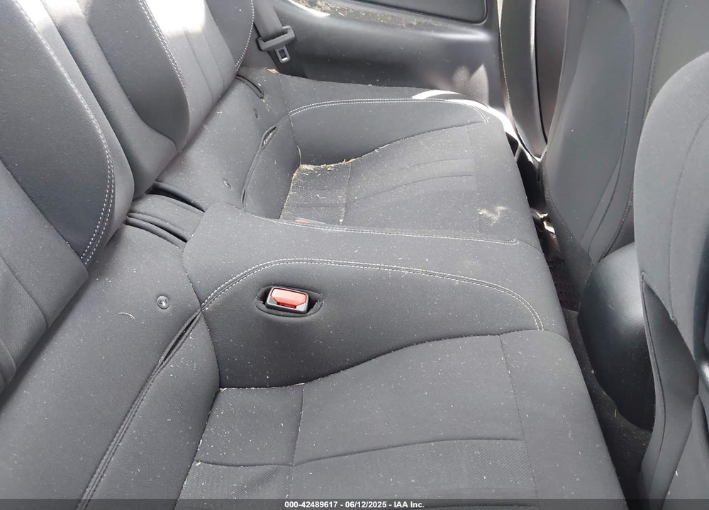 2022 FORD MUSTANG VIN: 1FA6P8TH1N5140385