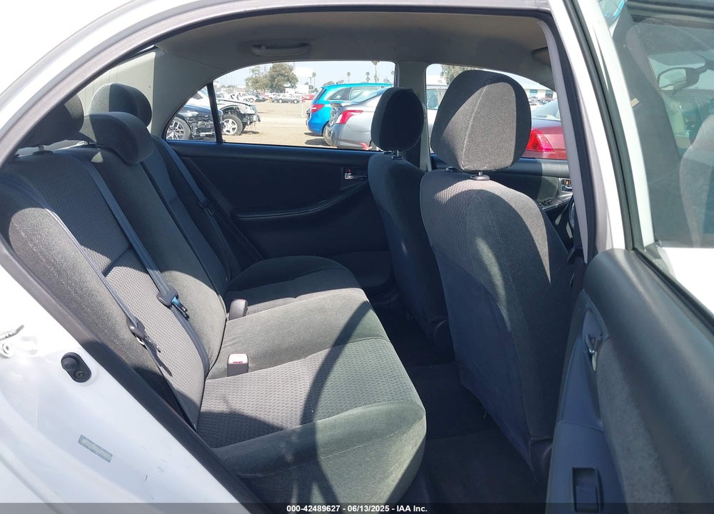 2005 TOYOTA COROLLA VIN: 1NXBR32E55Z423600