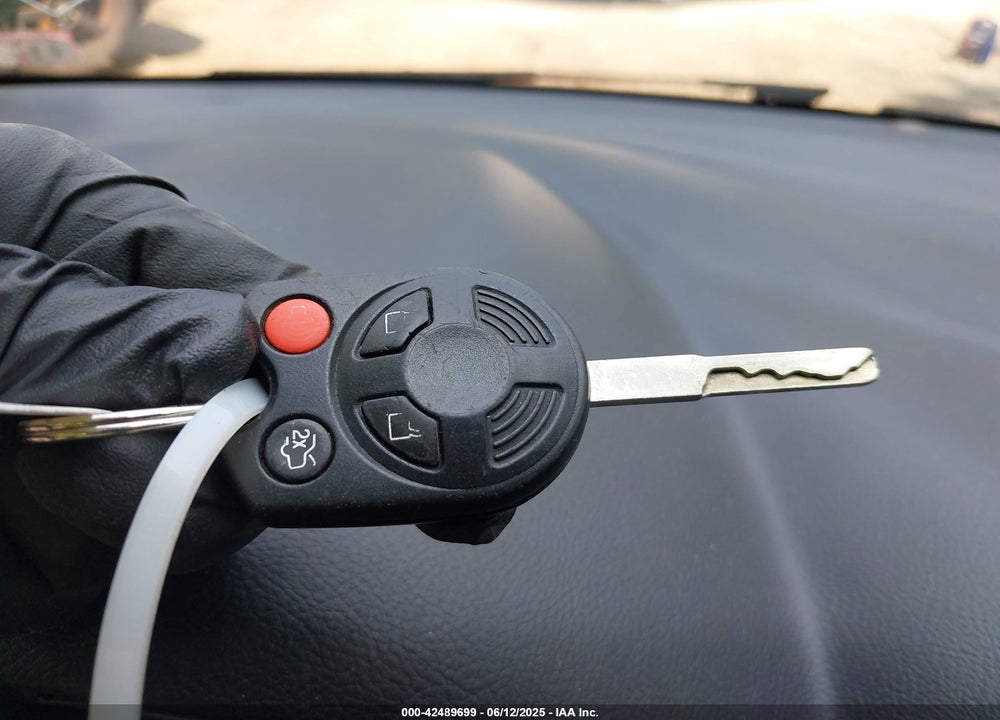 2014 FORD FOCUS SE VIN: 1FADP3K23EL284216