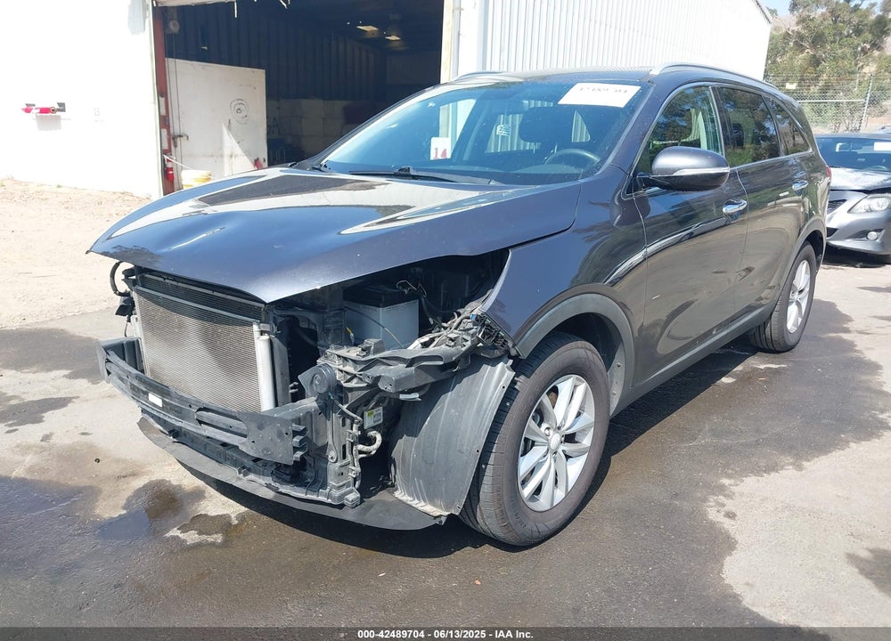 2016 KIA SORENTO VIN: 5XYPG4A32GG023875