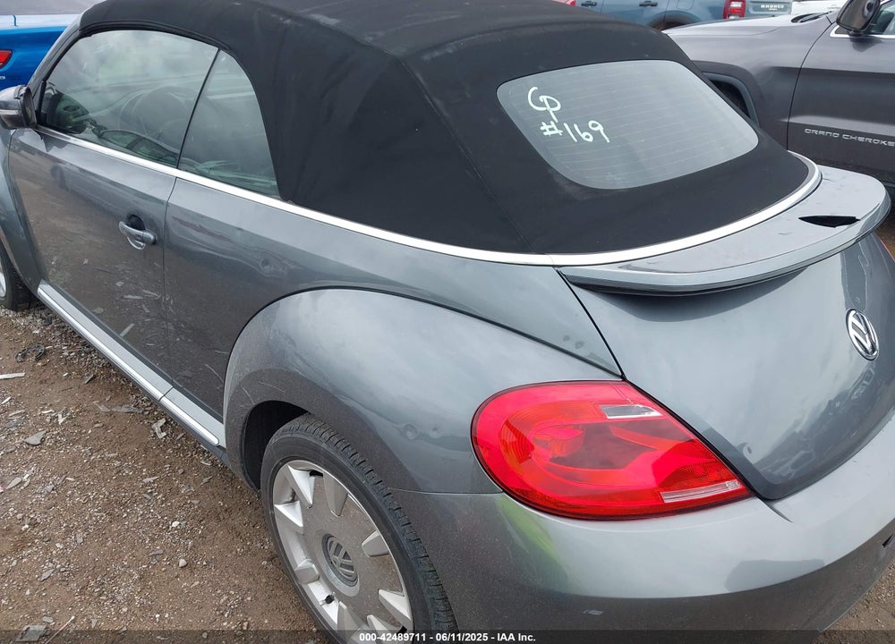 2013 VOLKSWAGEN BEETLE VIN: 3VW5X7ATXDM813283