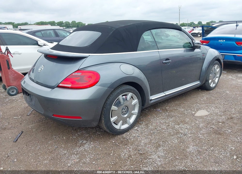 2013 VOLKSWAGEN BEETLE VIN: 3VW5X7ATXDM813283