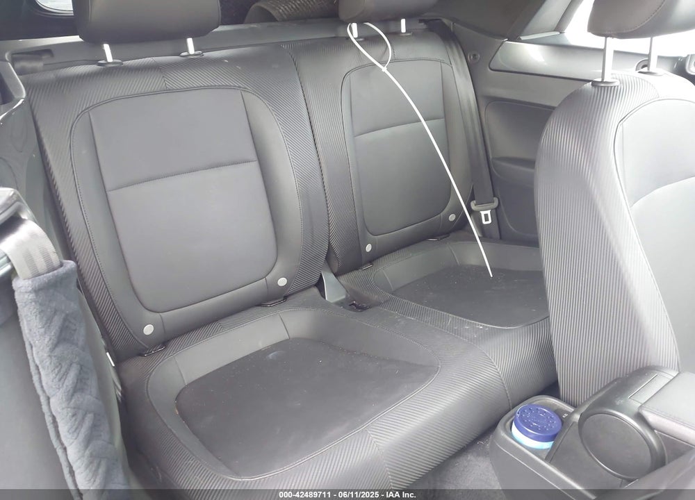 2013 VOLKSWAGEN BEETLE VIN: 3VW5X7ATXDM813283
