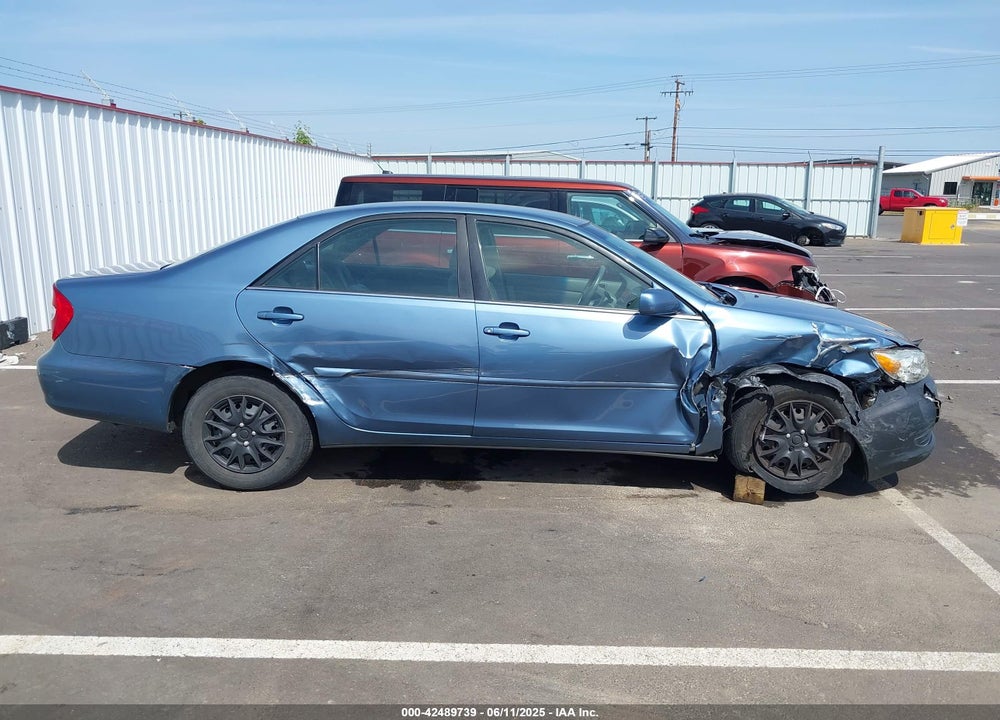 2004 TOYOTA CAMRY VIN: JTDBE32K040288389