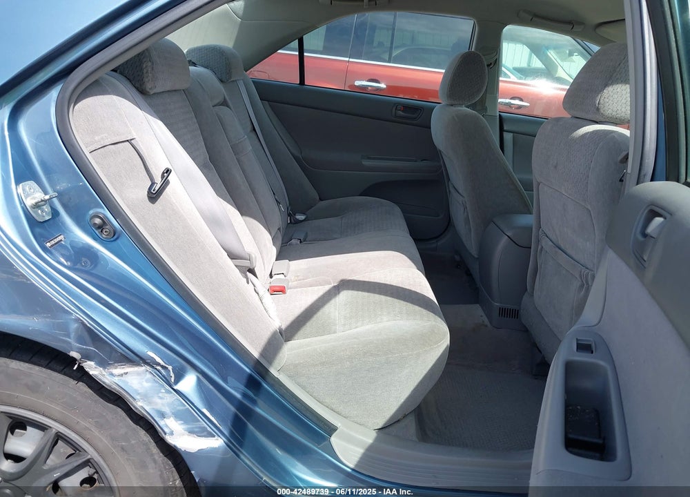 2004 TOYOTA CAMRY VIN: JTDBE32K040288389