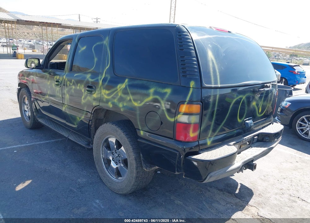 2005 GMC YUKON DENALI VIN: 1GKEK63U35J128028