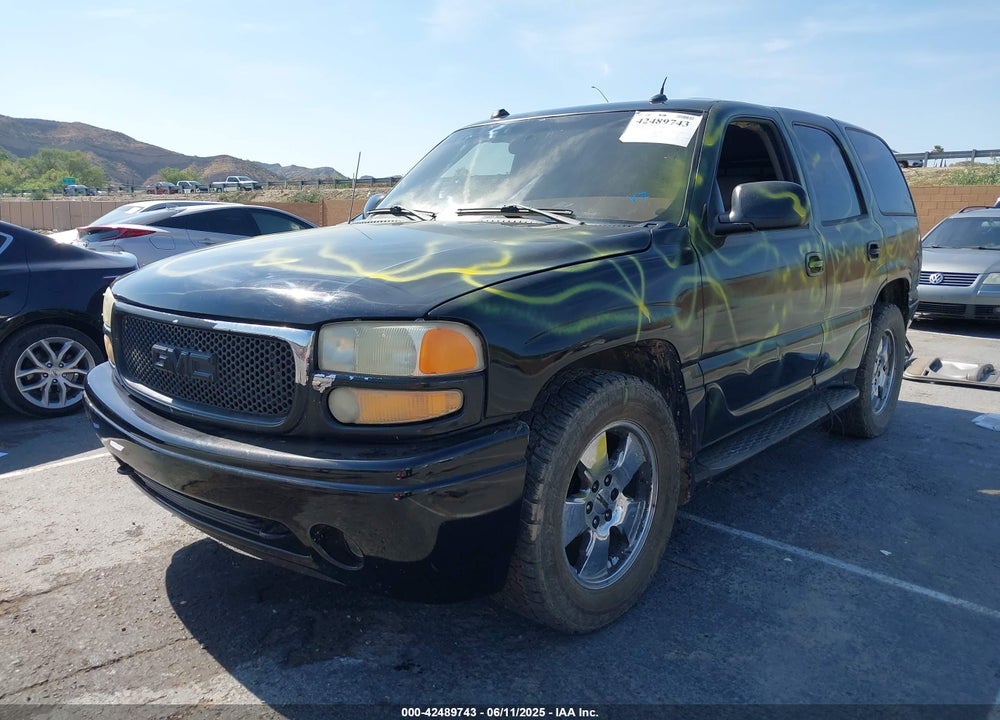 2005 GMC YUKON DENALI VIN: 1GKEK63U35J128028