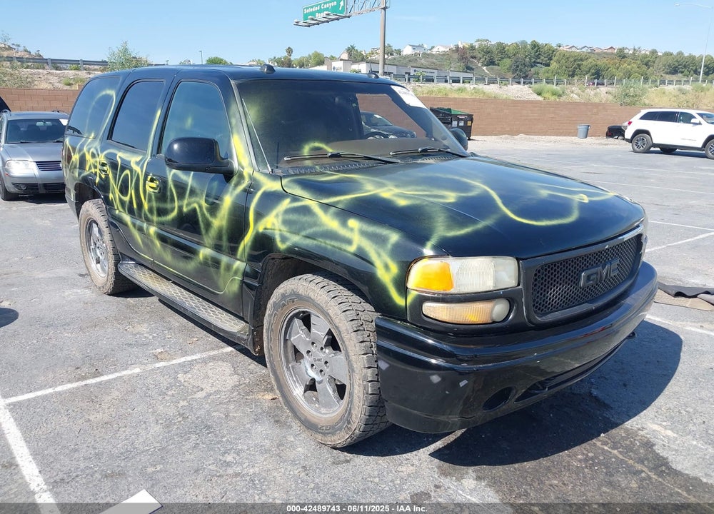 2005 GMC YUKON DENALI VIN: 1GKEK63U35J128028