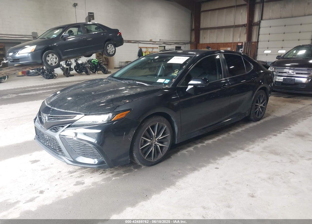 2021 TOYOTA CAMRY VIN: 4T1G11AKXMU583933