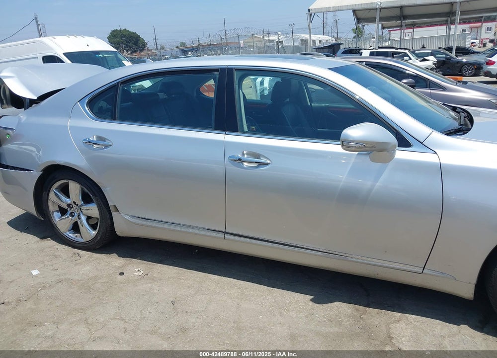 2011 LEXUS LS 460 L VIN: JTHGL5EFXB5042051