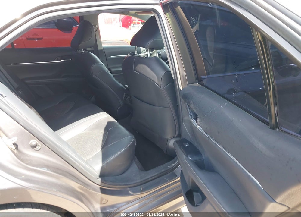 2019 TOYOTA CAMRY XSE VIN: 4T1B61HK5KU697580