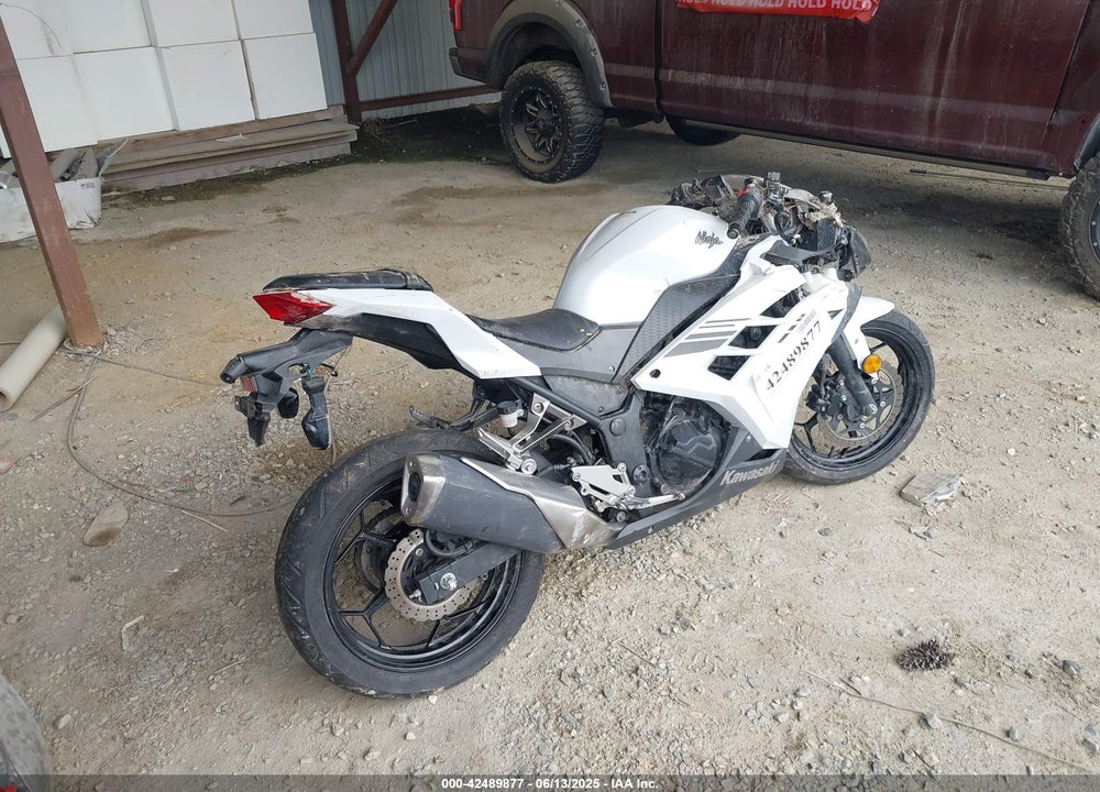 2017 KAWASAKI EX300 A VIN: JKAEX8A19HDA31983