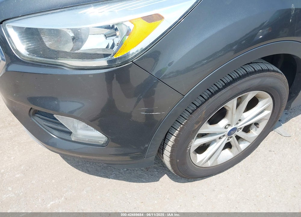 2017 FORD ESCAPE VIN: 1FMCU0GD3HUA53463