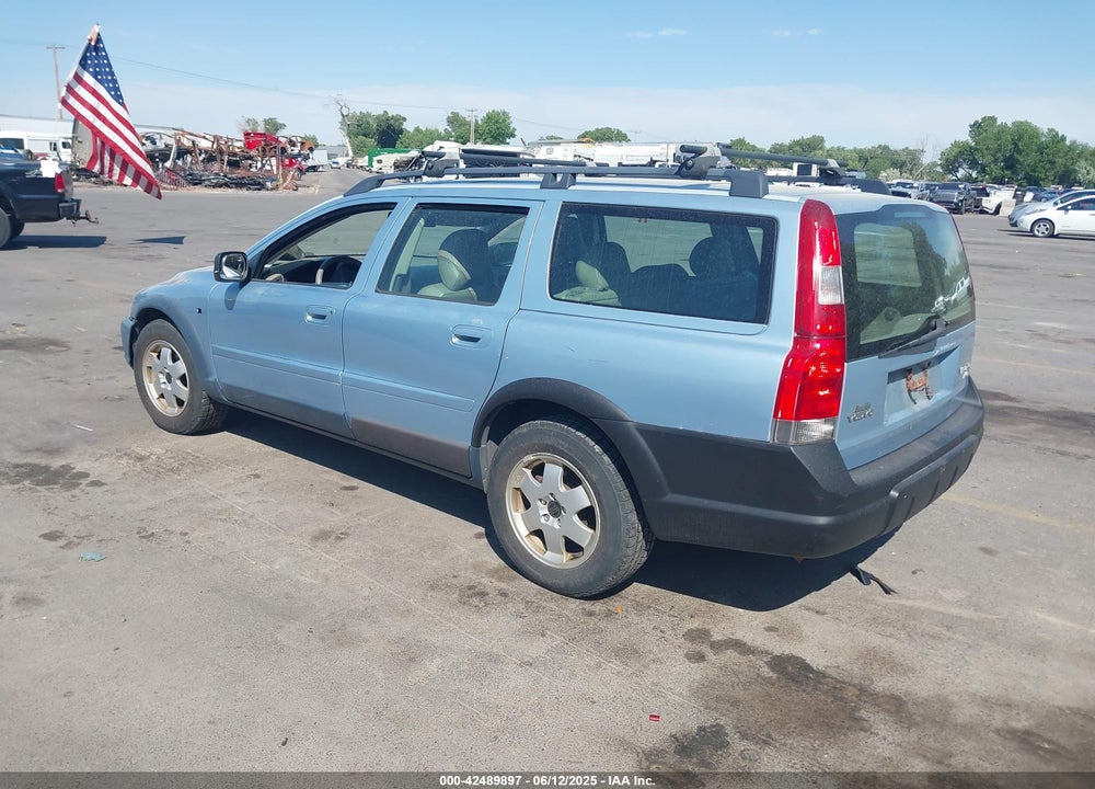 2002 VOLVO V70 XC VIN: YV1SZ58D221072232