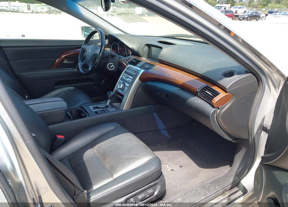 2005 ACURA RL 3.5 VIN: JH4KB16265C000512