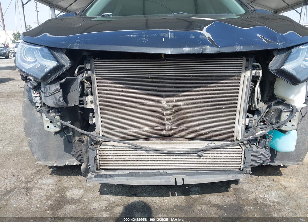 2018 CHEVROLET EQUINOX VIN: 2GNAXJEV5J6194180