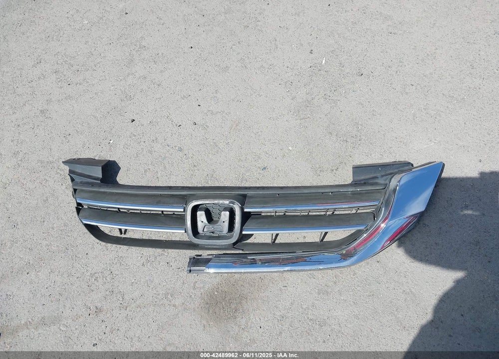 2015 HONDA ACCORD VIN: 1HGCR2F77FA082798