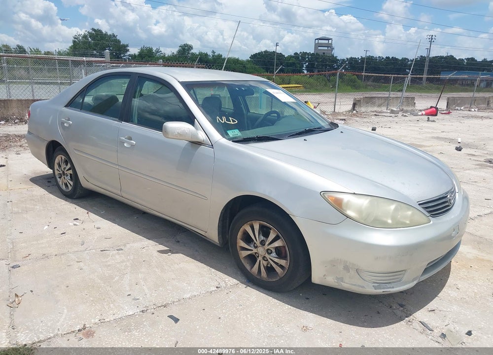 2005 TOYOTA CAMRY LE VIN: 4T1BE32K05U513013