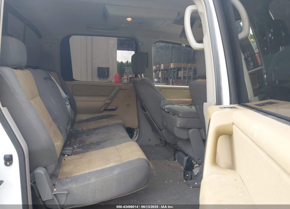 2004 NISSAN TITAN SE VIN: 1N6AA07B84N520753