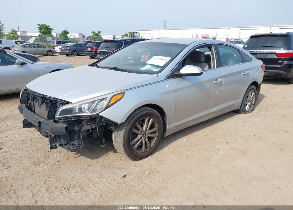 2015 HYUNDAI SONATA SE VIN: 5NPE24AF8FH134602