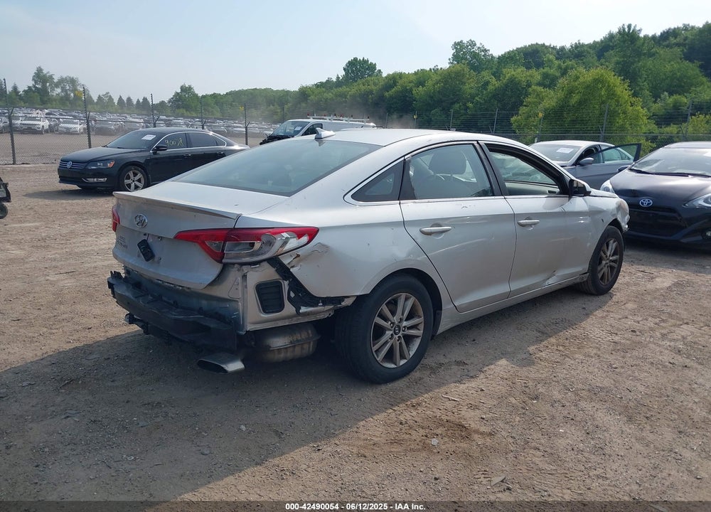 2015 HYUNDAI SONATA SE VIN: 5NPE24AF8FH134602