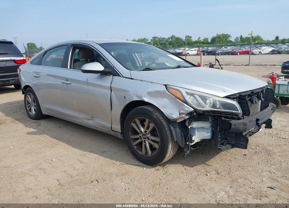 2015 HYUNDAI SONATA SE VIN: 5NPE24AF8FH134602