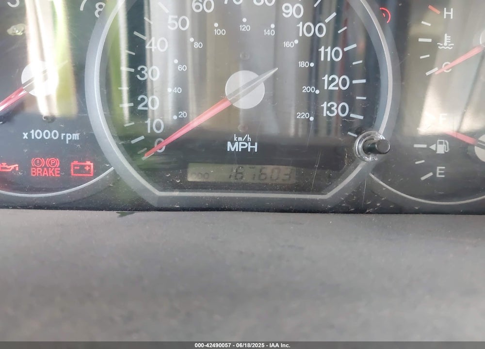 2004 KIA SEDONA EX/LX VIN: KNDUP131646596452