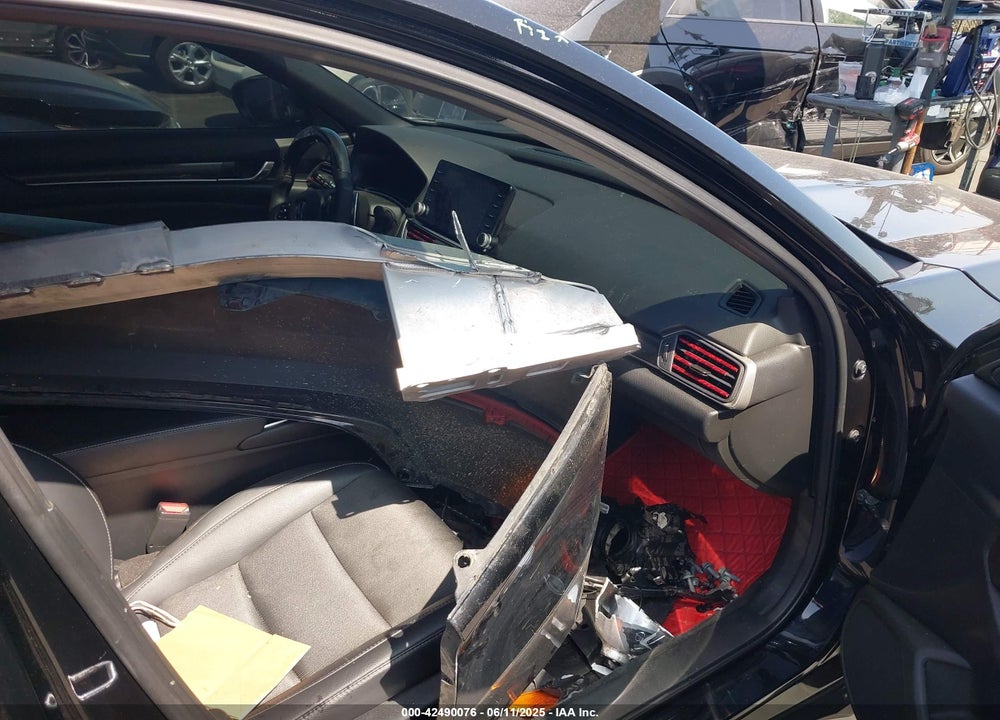 2021 HONDA ACCORD VIN: 1HGCV1F39MA084150